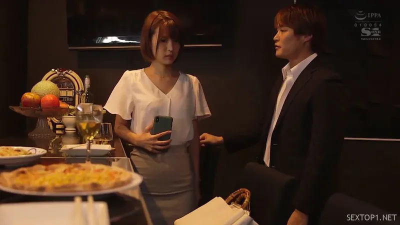 Vụng trộm với gấu củ ở buổi hợp lớp cuối năm