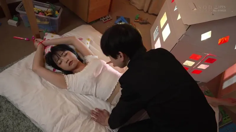 Trả thù anh trai thường xuyên bắt nạt bằng cách xxx gấu anh ấy